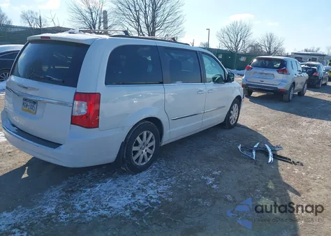 2014 Chrysler Town & Country Touring z USA, uszkodzony, nr VIN 2C4RC1BG0ER397060